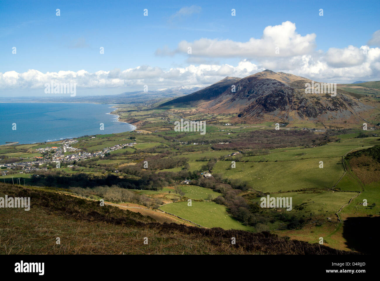 Gyrn Goch, Gyrn Ddu Berge und Caernarfon Bay aus tre'r Ceiri Yr eIFL.NET Berge Lleyn Halbinsel Gwynedd wales Stockfoto