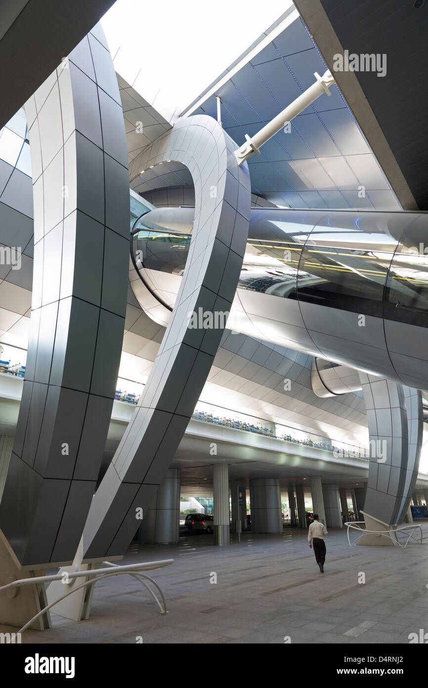 Moderne Architektur am Terminal 3 am Dubai International Airport Vereinigte Arabische Emirate VAE Stockfoto