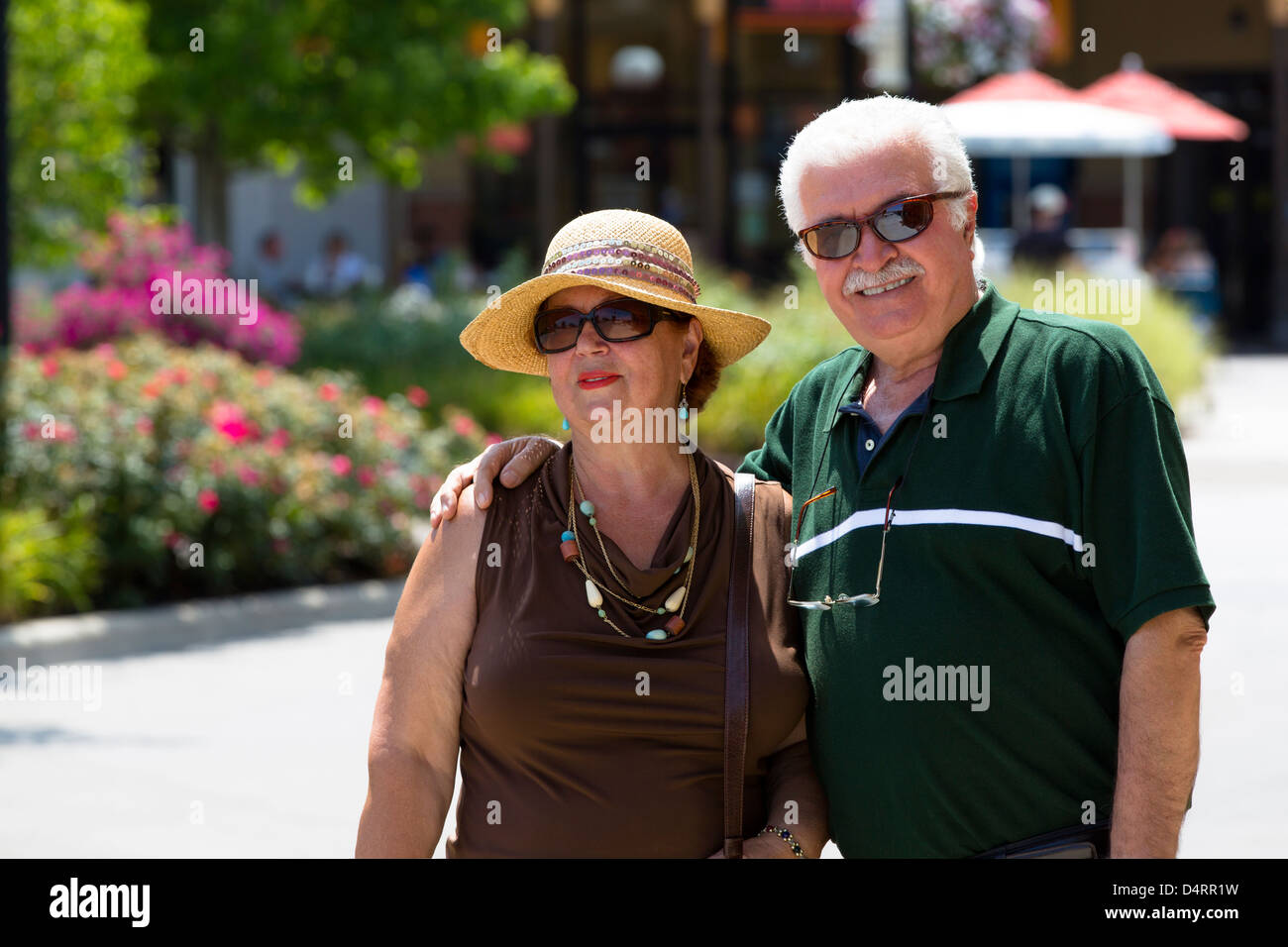 Es ist nicht schwer, Senioren zu erfüllen, wenn Sie ihre Sprache verstehen und wenig Zeit zu geben. Stockfoto