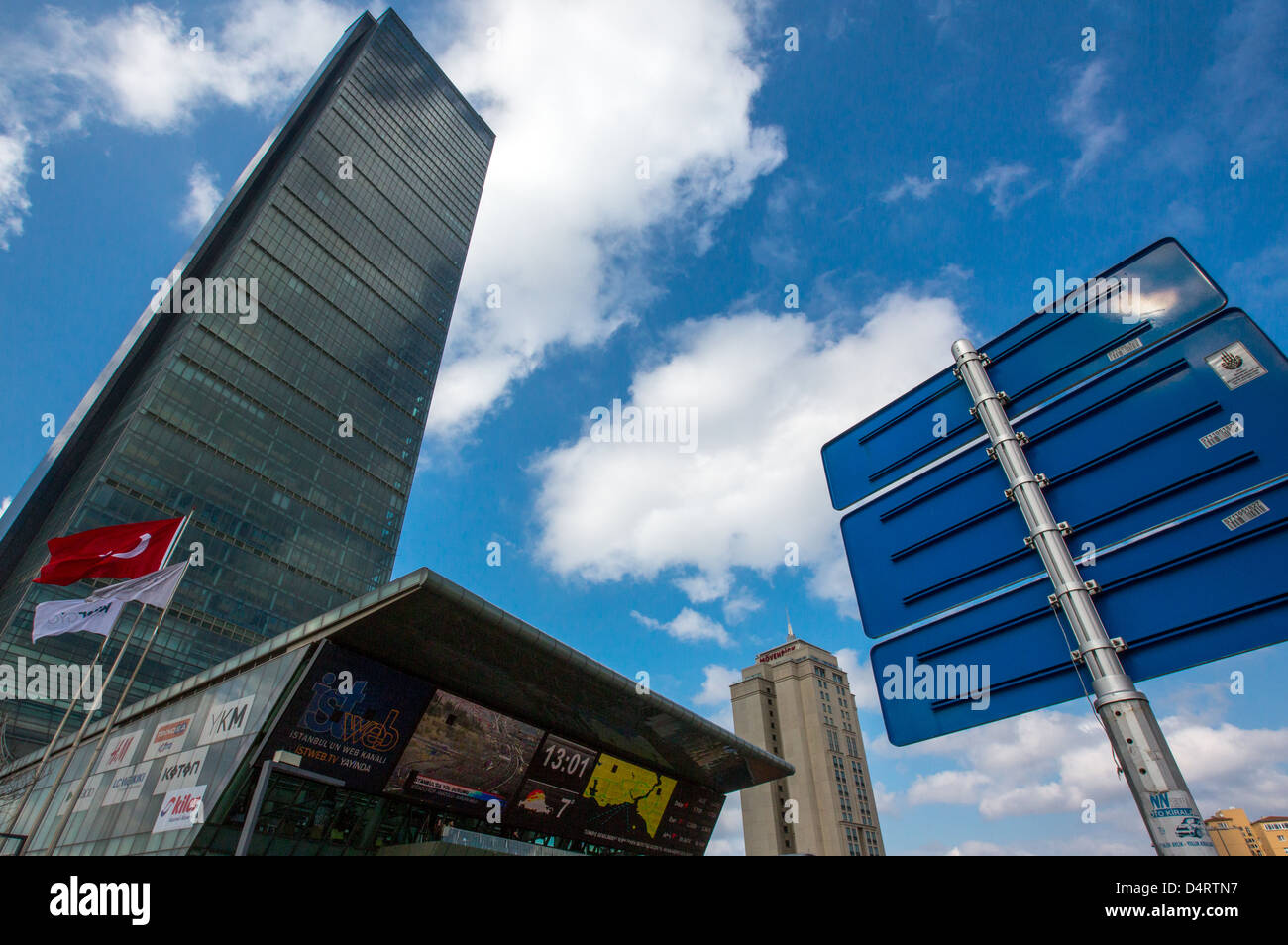 Europa-Türkei-Istanbul, Levent Viertel, der Saphir-Turm, entworfen von dem Architekten Tabanlioglu Stockfoto