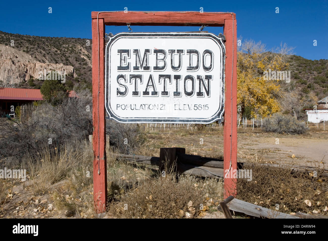 New Mexico: historische Eisenbahn Station Zeichen Stockfoto