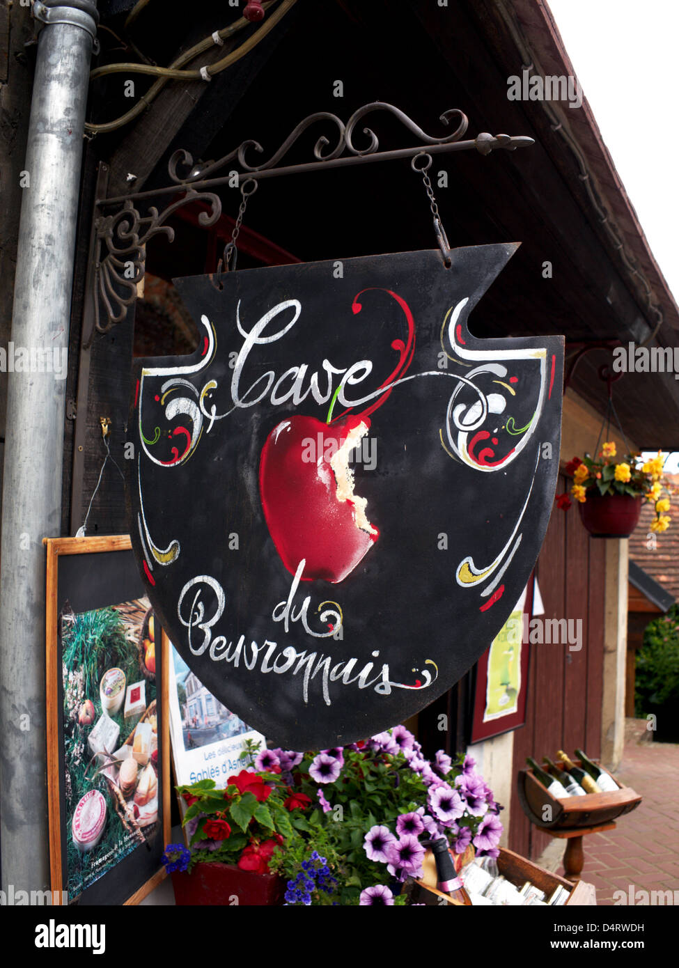 Apfelwein-Zeichen in Beuvron-En-Auge, Normandie, Frankreich. Stockfoto