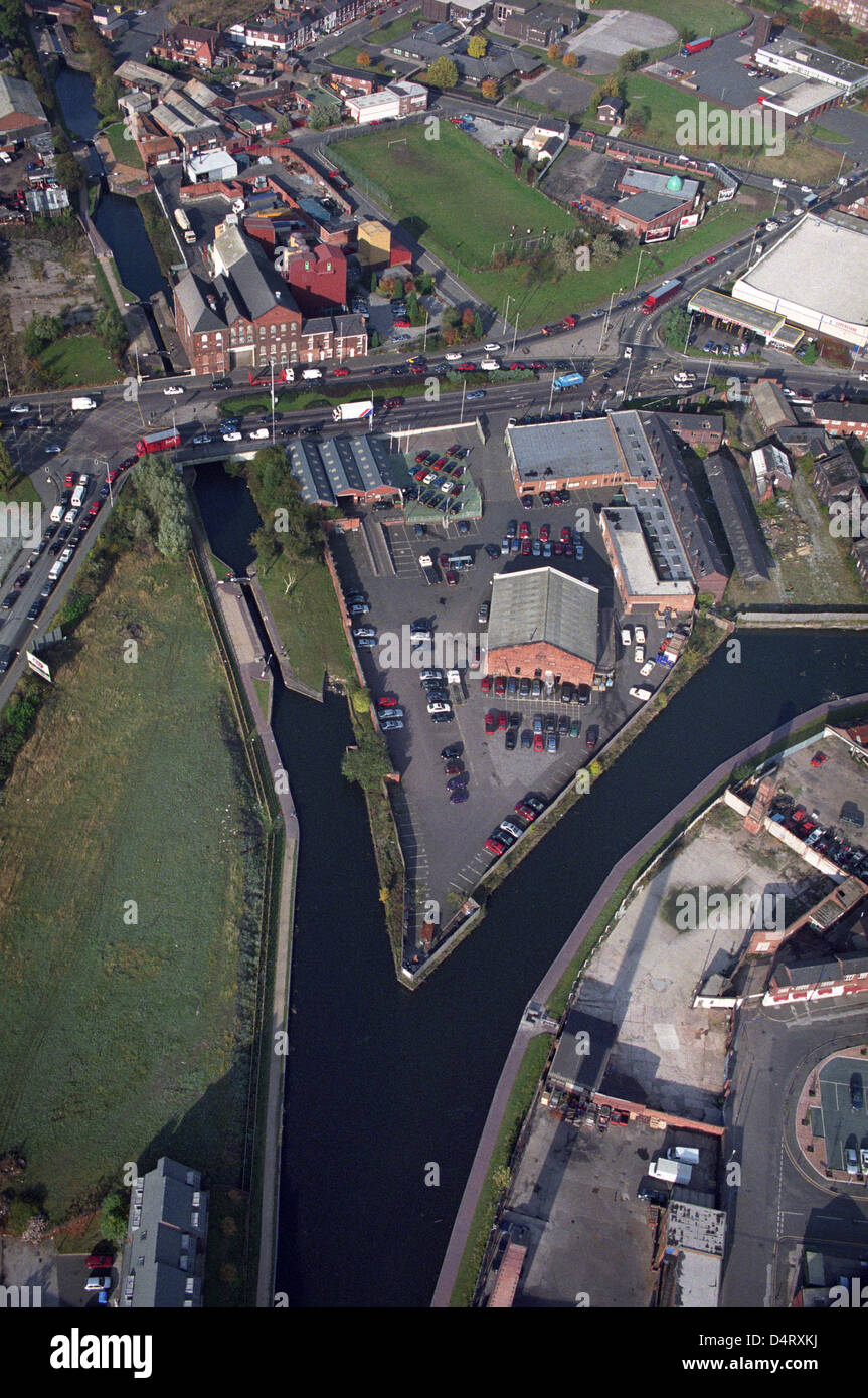 Luftaufnahme von Walsall Bottom Lock Kanal Kreuzung in Walsall West Mildland Uk 24.10.96 Stockfoto