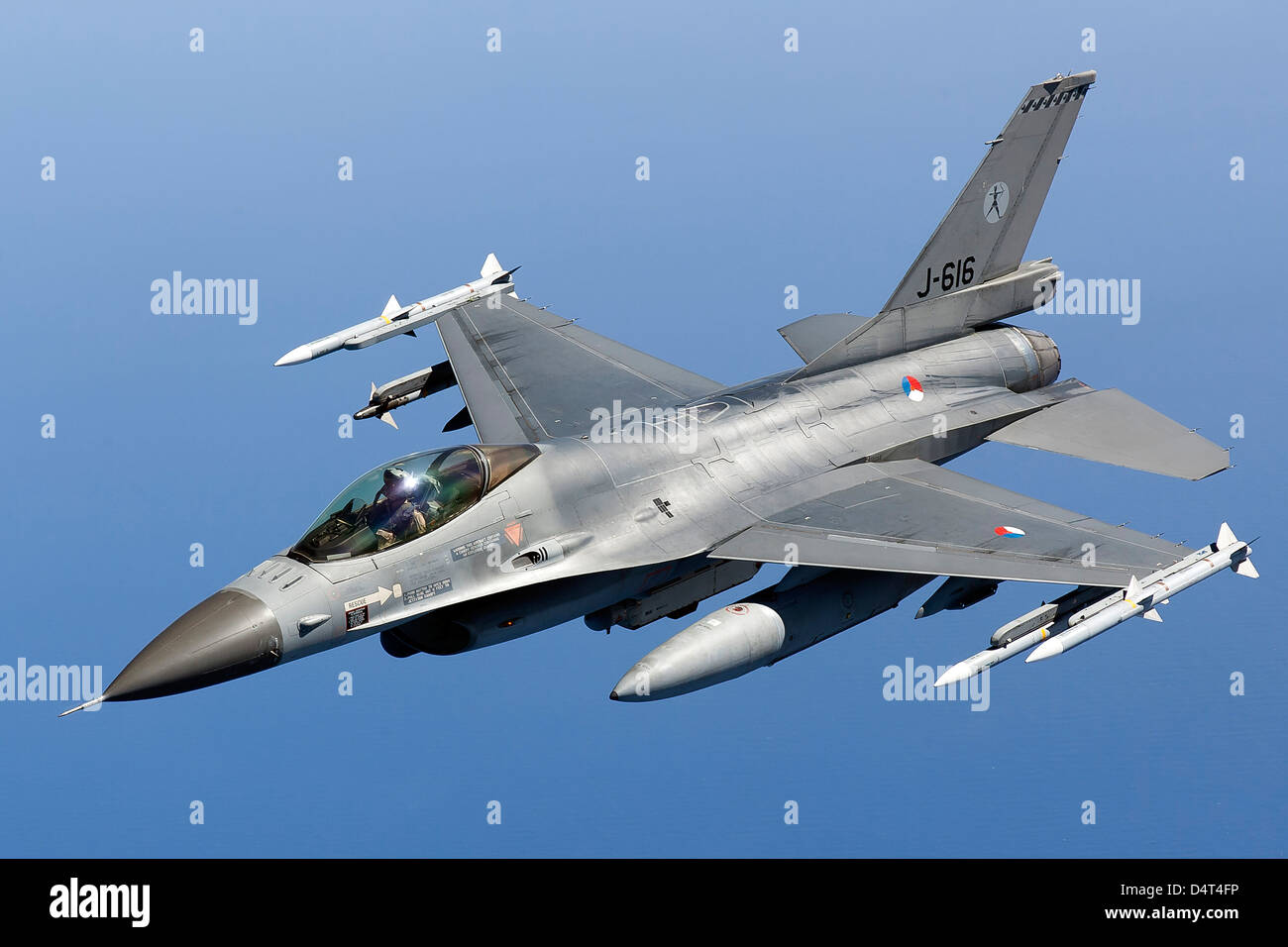 Niederländische f-16 bin während einer combat Air Patrol Sortie über das Mittelmeer. Stockfoto