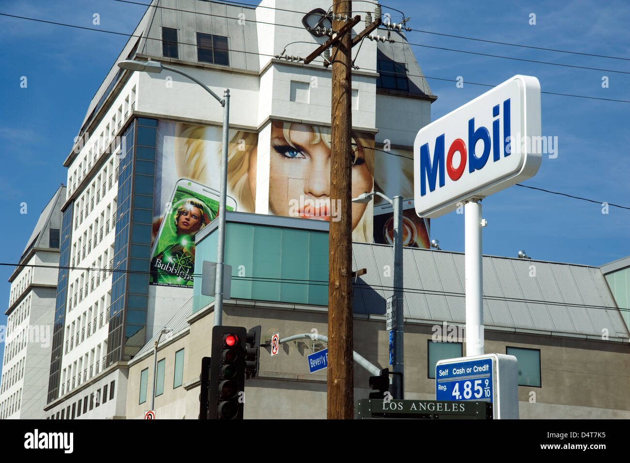 Urbane Landschaft in Los Angeles mit Unordnung und Zeichen Stockfoto
