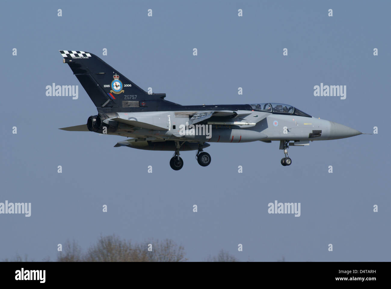 Eine Panavia Tornado F3 der Royal Air Force im Flug über Florennes, Belgien. Stockfoto