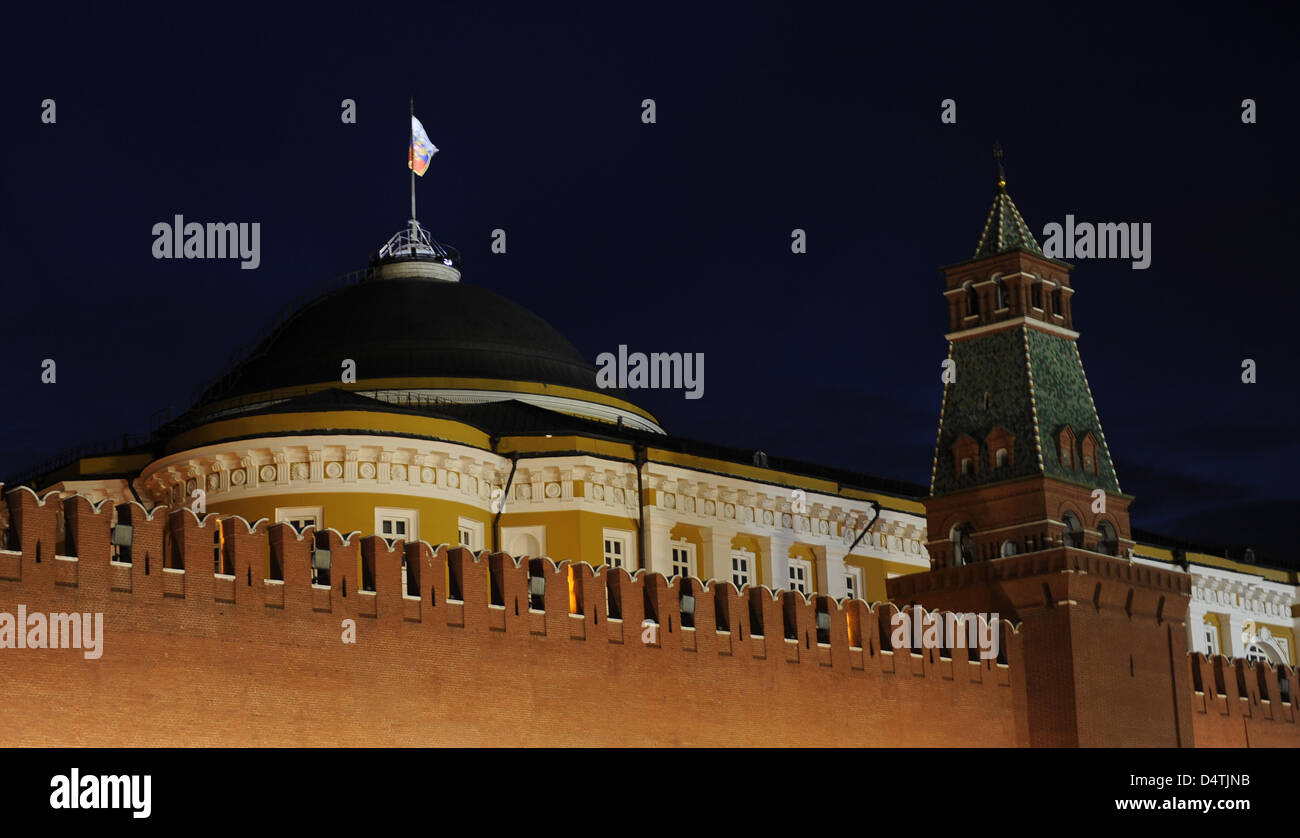 Der Kreml am Roten Platz in Moskau, 11. Oktober 2009 in der Nacht. Foto: Achim Scheidemann Stockfoto