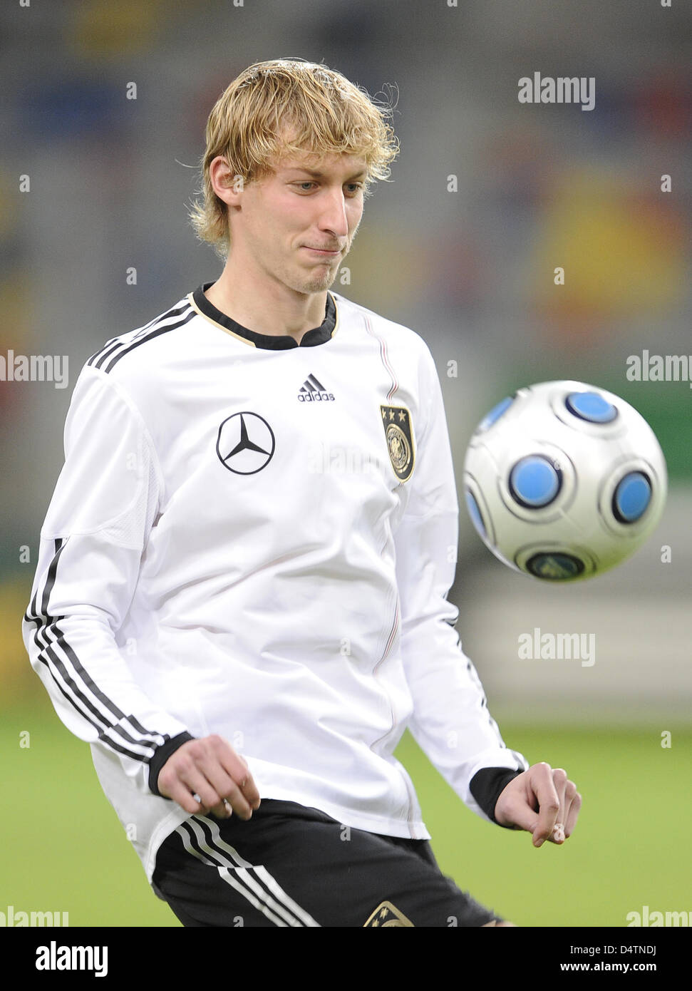 Nationalspieler Stefan Kießling im Bild während einer Trainingseinheit von der deutschen Fußball-Nationalmannschaft in Düsseldorf, 17. November 2009. Das deutsche Team wird die Côte d ' Ivoire in einem internationalen Freundschaftsspiel in Gelsenkirchen am 18. November 2009 stellen. Foto: ACHIM SCHEIDEMANN Stockfoto