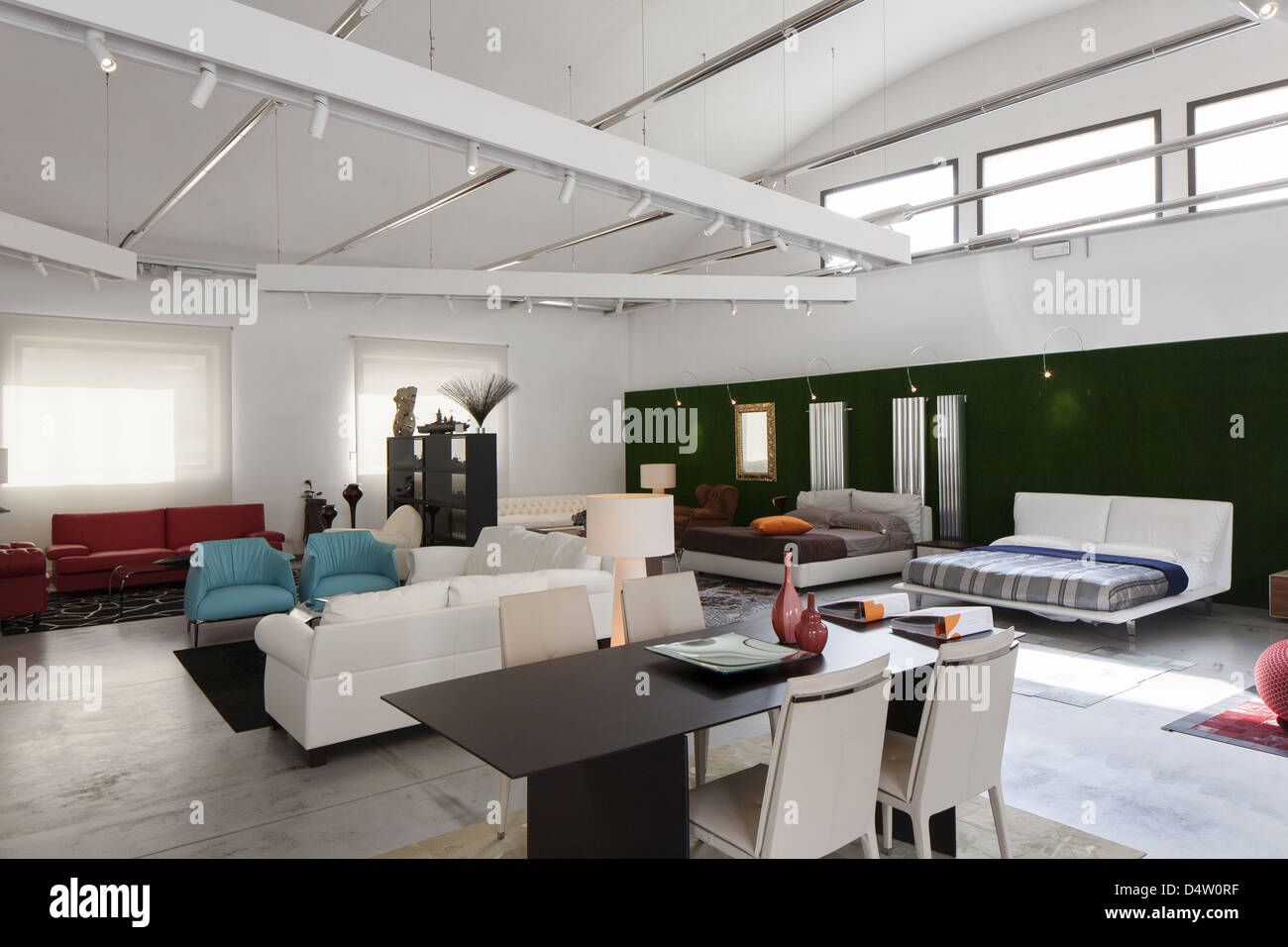 Home Möbel Showroom Store in Italien Stockfoto