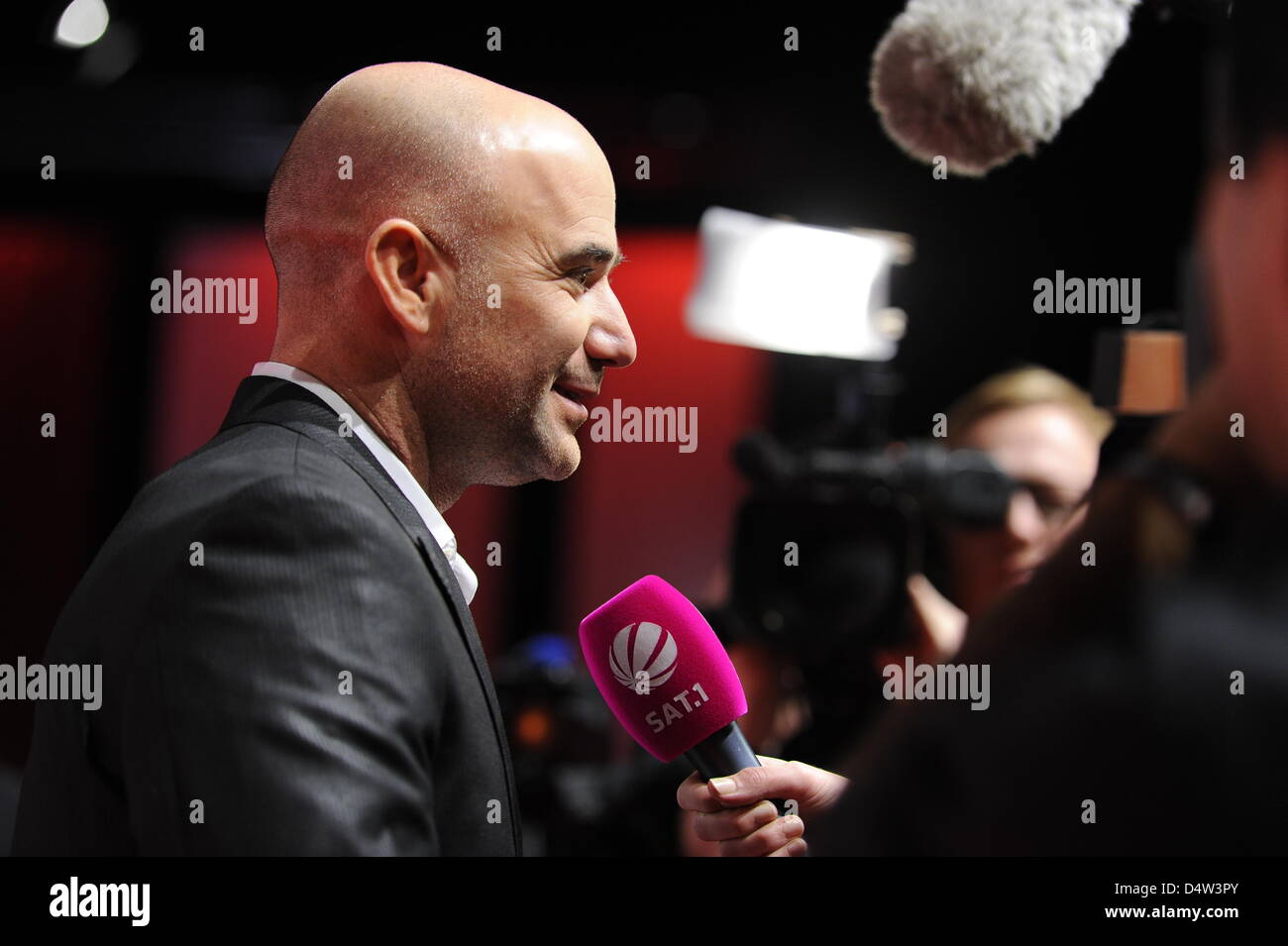 Ehemalige Tennis star Andre Agassi F r Die Benefiz Gala Ein Herz F r 