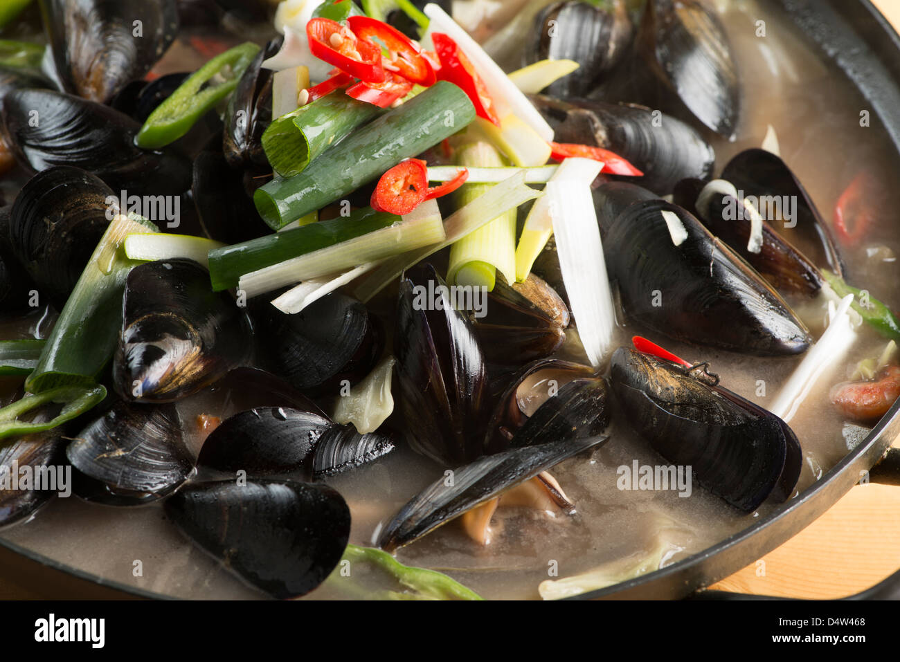 Koreanisches Essen 'Haemul Jigae' bedeuten ist Meeresfrüchte-Eintopf. Stockfoto