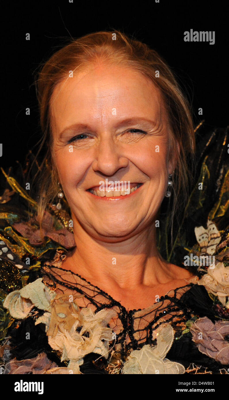 Wie Alt Ist Cornelia Funke Cornelia funke -Fotos und -Bildmaterial in hoher Auflösung – Alamy