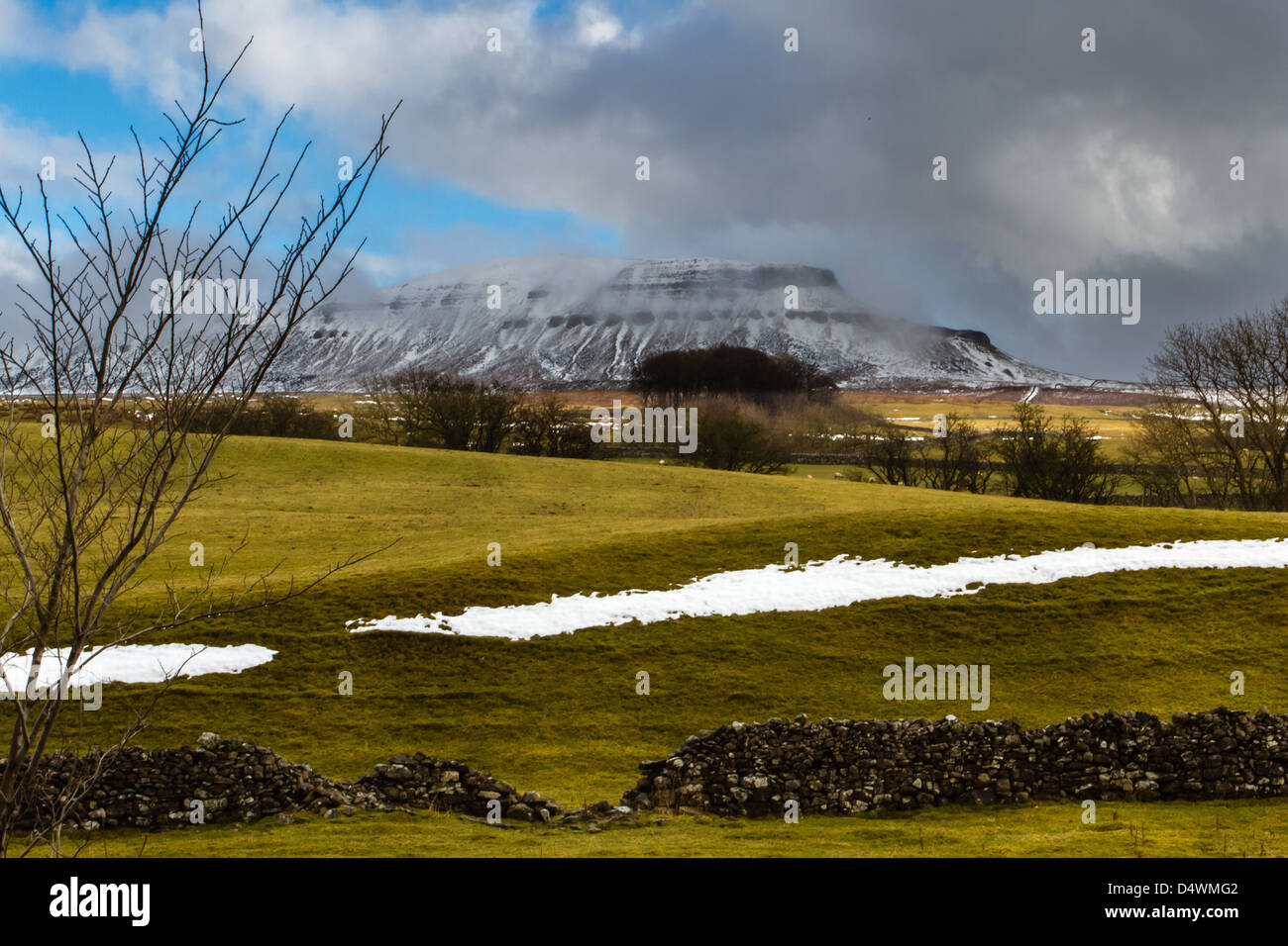 Richtung Pen-y-Gent, eines der Yorkshire 3 Gipfel Stockfoto