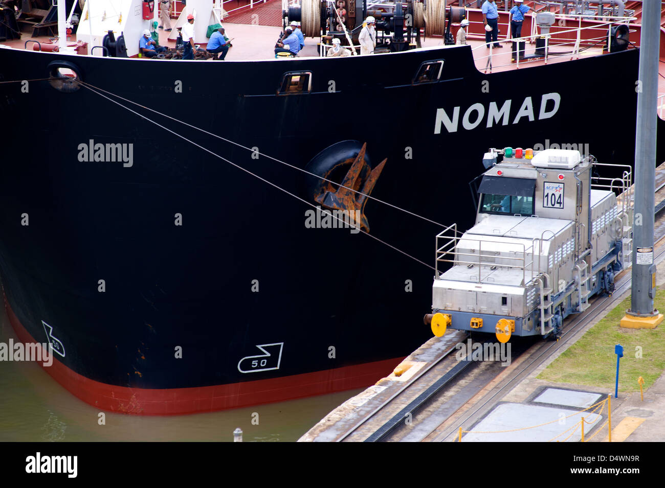 Schiffe im Abschnitt Miraflores Schleuse des Panamakanals Stockfoto