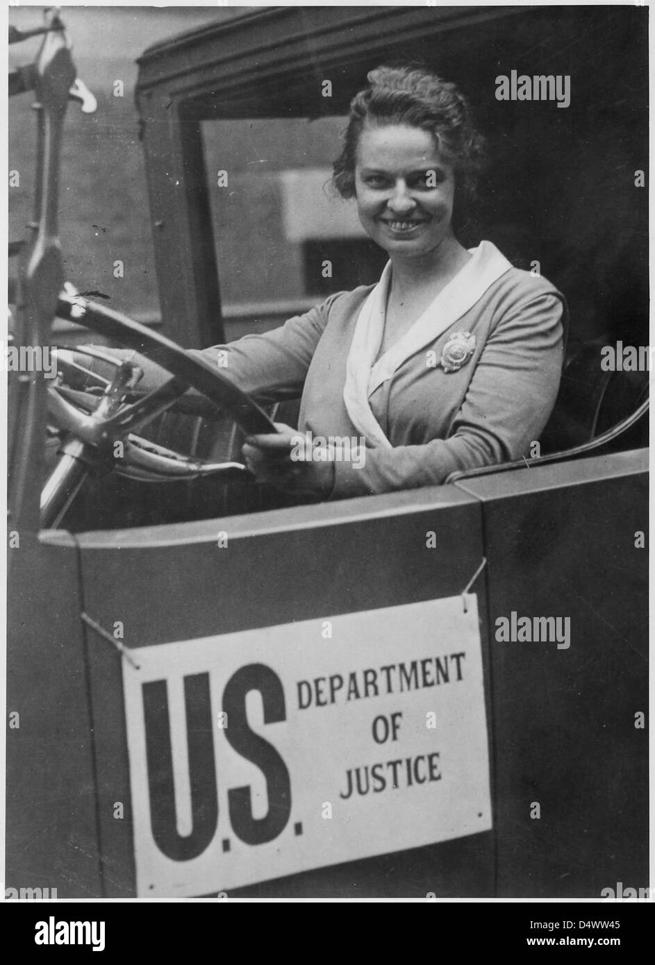 Foto von Olive H. Doyle, einem weiblichen Mitglied des Secret Service im Jahr 1920. Sie war beim US-Justizministerium als Teil des Women's Bureau beschäftigt. Stockfoto