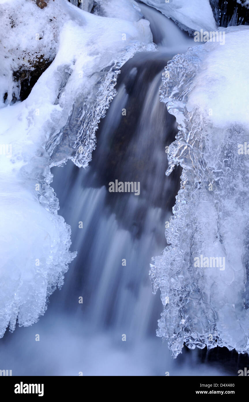 Gefrorenen eisigen Wasserfällen im englischen Lake District Stockfoto