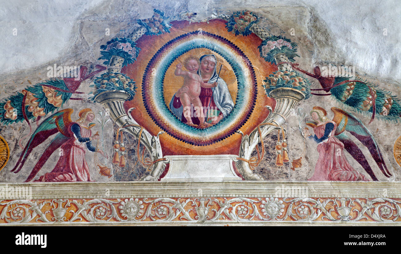 VERONA - 27.Januar: Fresko aus Bogen der Medici-Kapelle in der Kirche San Bernardino am 27. Januar 2013 in Verona, Italien. Stockfoto