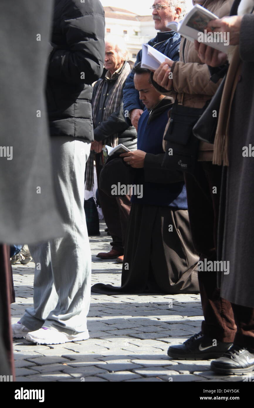 Vatikan, Rom, Italien. 19. März 2013. Konstituierenden Masse des Franziskus in dem Petersplatz im Vatikan, Rom, Italien. Bildnachweis: Gari Wyn Williams / Alamy Live News Stockfoto