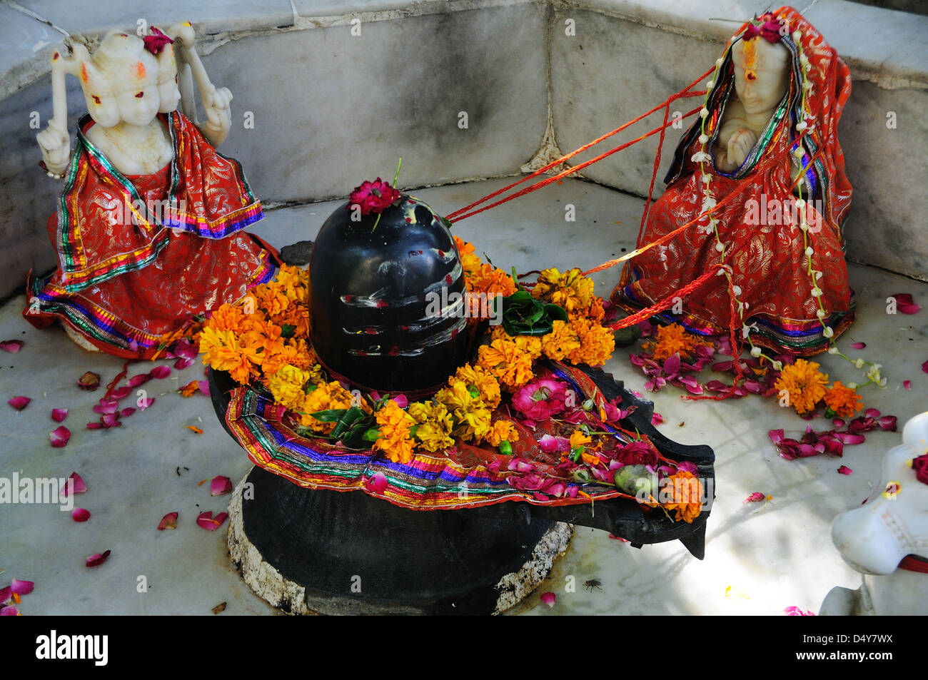 Hindu Lingam im Tempel Stockfoto