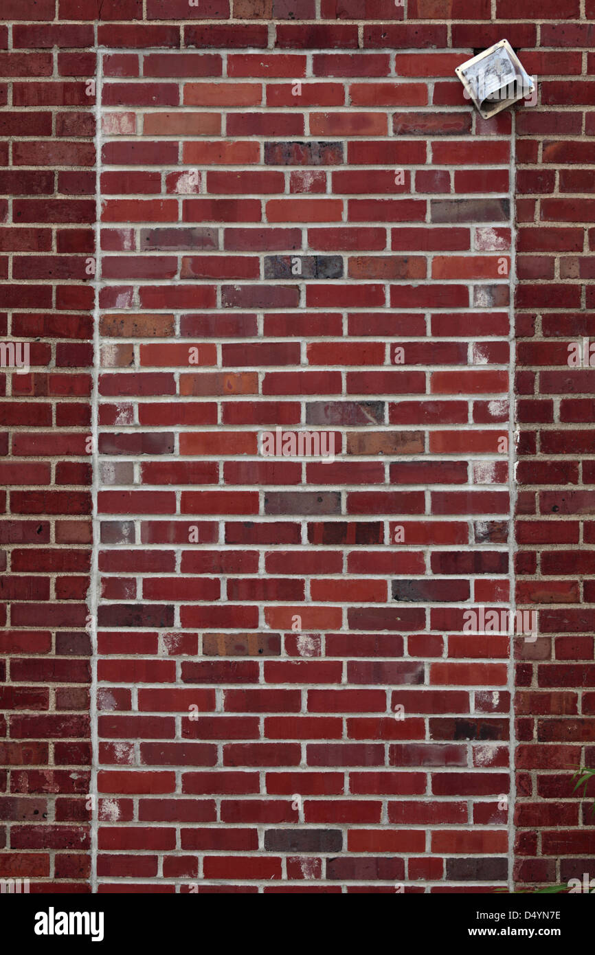 Ghost-Tür in roten Backsteinmauer. Stockfoto