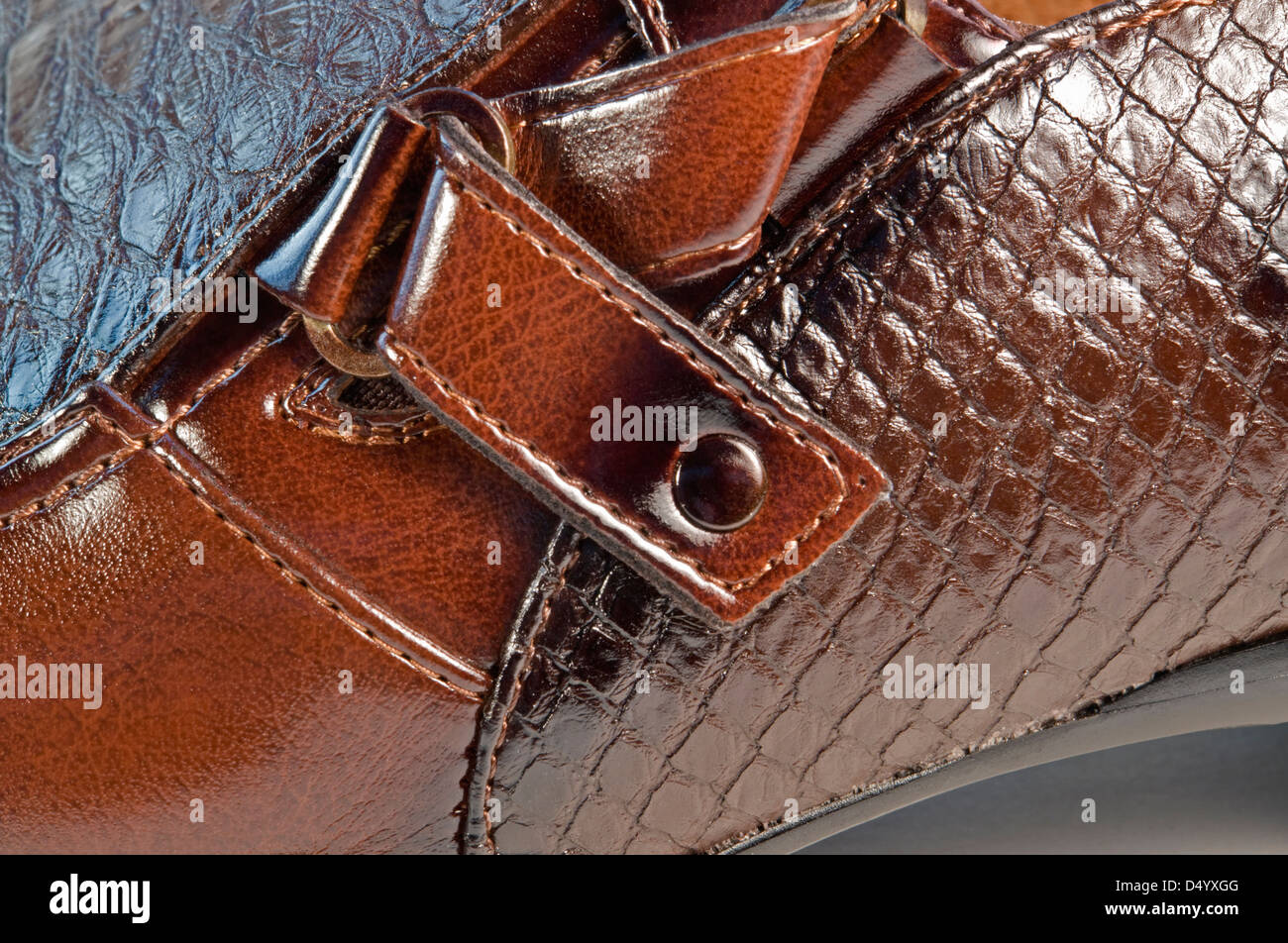 Full-Frame-Detail von einem braunen Lederschuh Stockfoto
