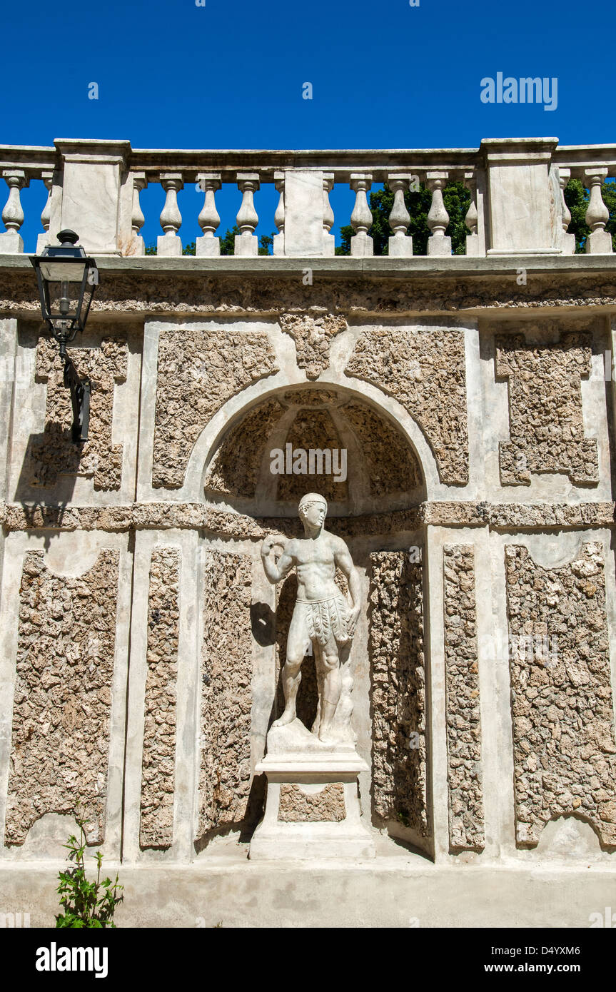 Europa Italien Piemont Turin Savoyen Residence Villa der Königin Hof der Statue zu Ehren Stockfoto
