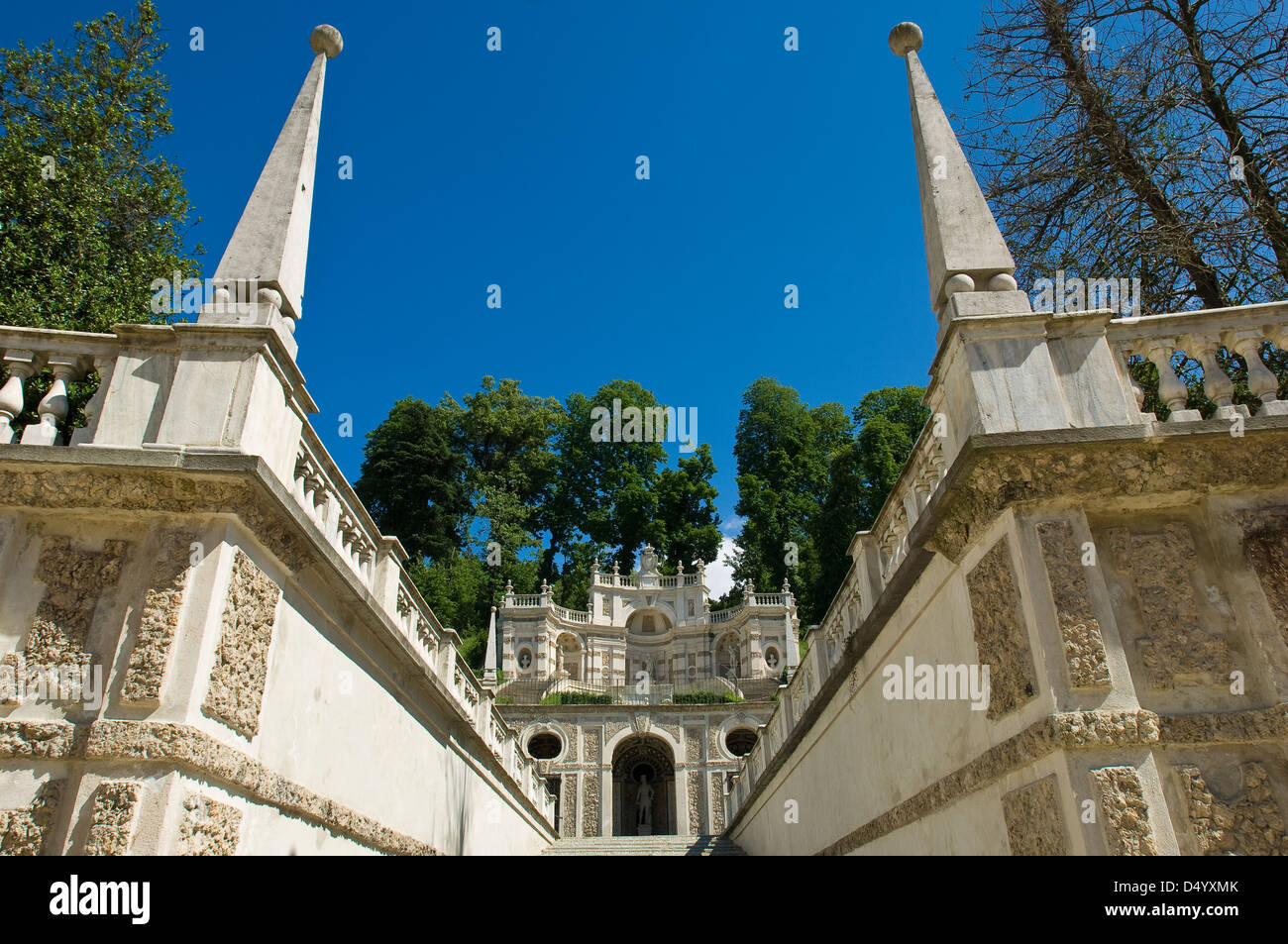 Europa Italien Piemont Turin Savoyen Residence Villa The Queen Selvaggio King Cove und Maske Brunnen aus dem Hof der Ehre Stockfoto