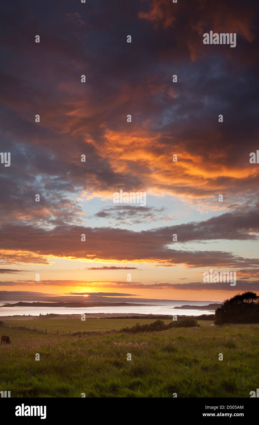Sonnenuntergang über der Mündung des Moy, County Sligo, Irland. Stockfoto