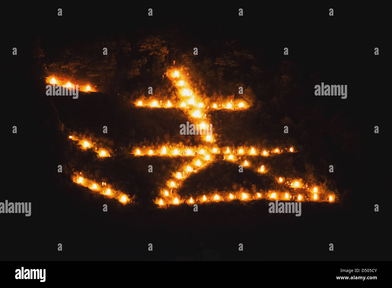 Traditionellen Bergfeuer an Gozan Kyoto, Kyoto Prefecture Stockfoto