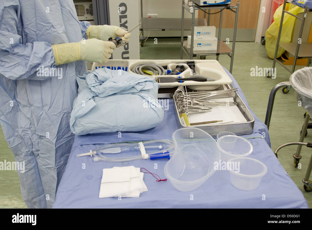 Chirurgie Krankenhaus Betrieb NHS Zulassung Arzt Chirurg Eintritt Stockfoto
