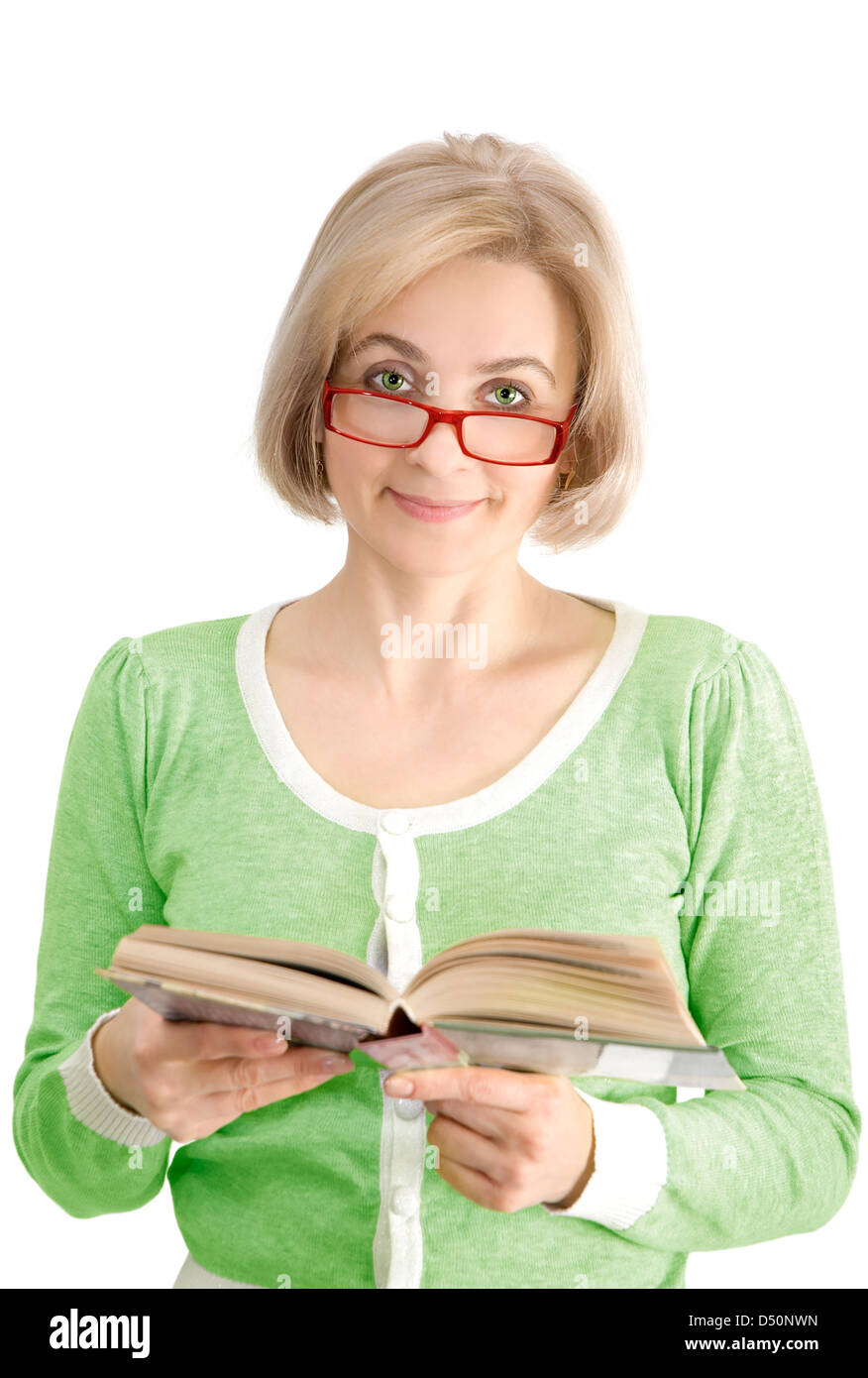 Die schöne junge Frau in Gläsern mit dem Buch Stockfoto