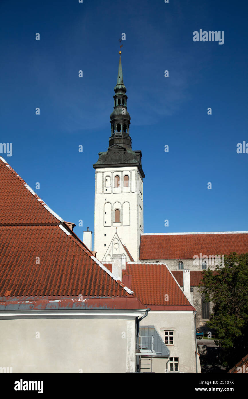 Tallinn, Estland, Kirchturm der St.-Nikolaus-Kirche Stockfoto