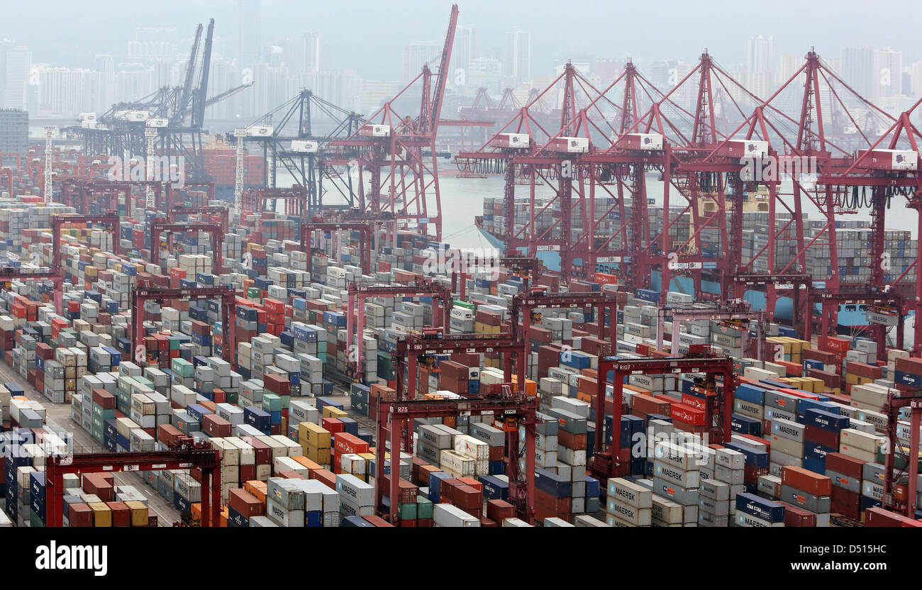 Hong Kong, China, Hong Kong International Terminal Ladekrane, Containerhafen Stockfoto