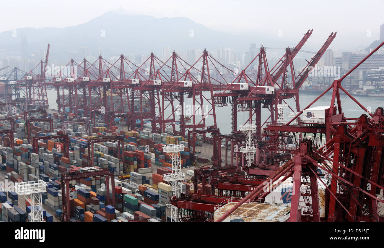 Hong Kong, China, Hong Kong International Terminal Ladekrane, Containerhafen Stockfoto