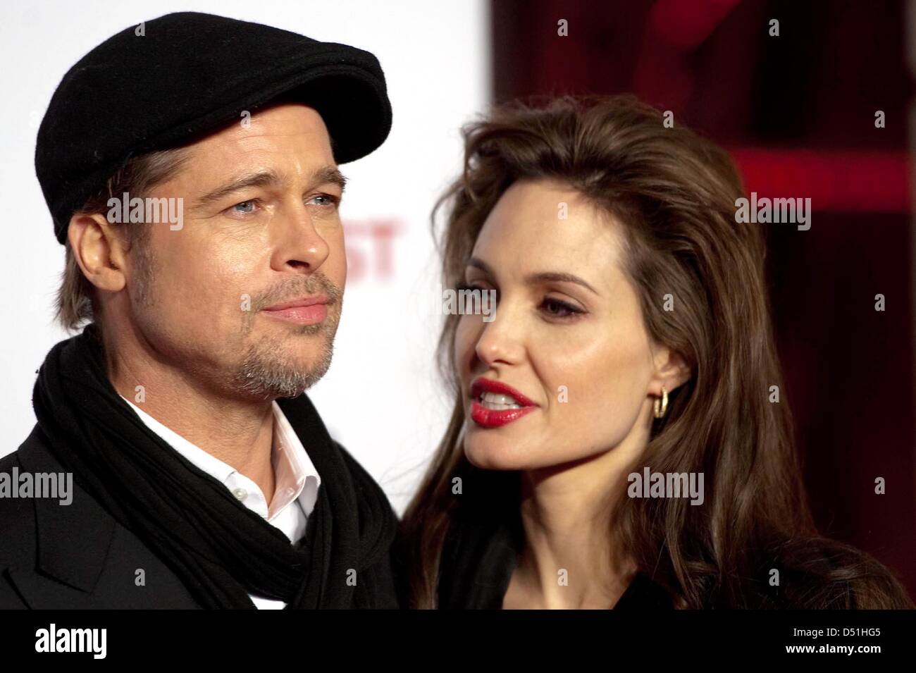 Angelina Jolie und Brad Pitt an der Premiere des Films "The Tourist" in Rom, Italien, 15. Dezember 2010 teilnehmen. Foto: Cosima Scavolini Stockfoto