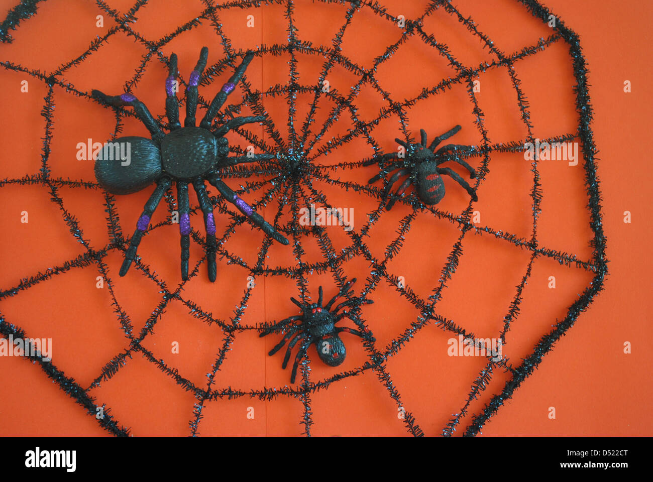eine gefälschte Halloween Spinnennetz Stockfoto