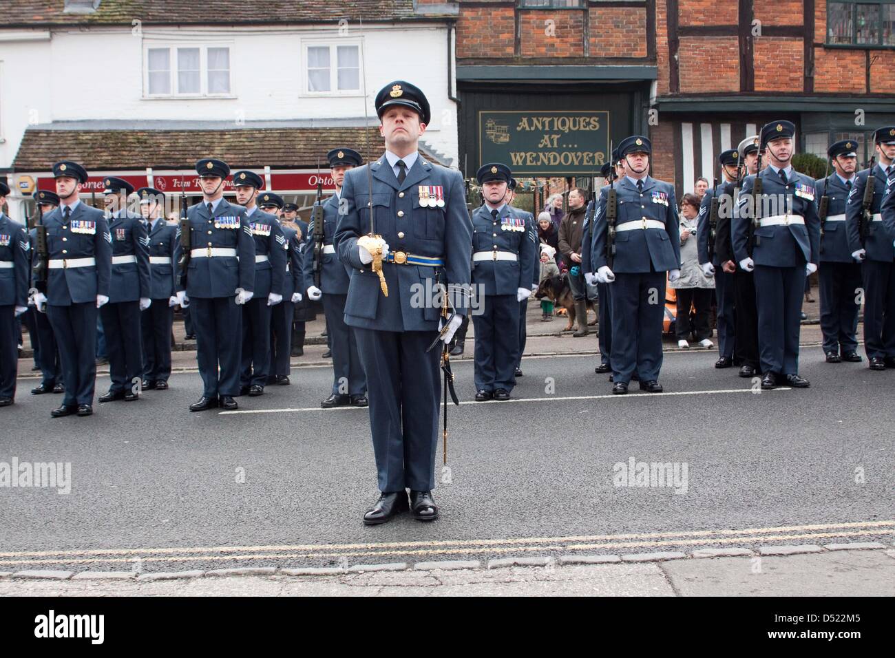 Wendover, UK. 22. März 2013. RAF Halton Freiheit der Vale-Parade. Die Parade wird feiert die Gewährung der Freiheit den Eintritt in Aylesbury Vale District Council. Ein "Freedom of Entry" ist die höchste Ehrung, die auf militärische Organisation oder Dienstleistungen bezahlt werden kann. Bildnachweis: Andrew Spiers / Alamy Live News Stockfoto