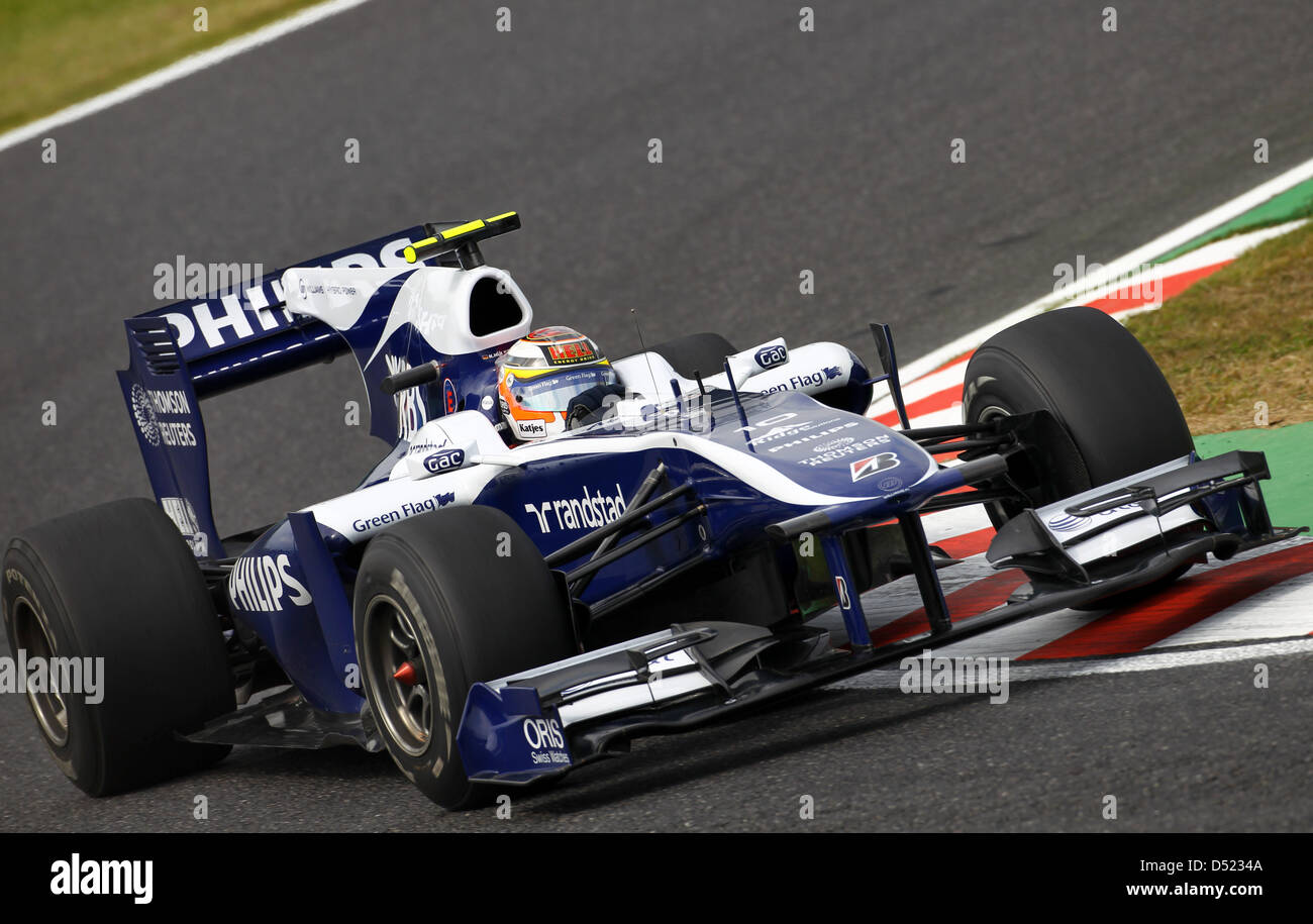 Deutsche Fahrer Nico Huelkenberg von Williams ist auf der Rennstrecke vor dem Start des Grand Prix von Japan auf dem Suzuka Circuit in Suzuka, Japan, 8. Oktober 2010. Foto: Jens Büttner Stockfoto