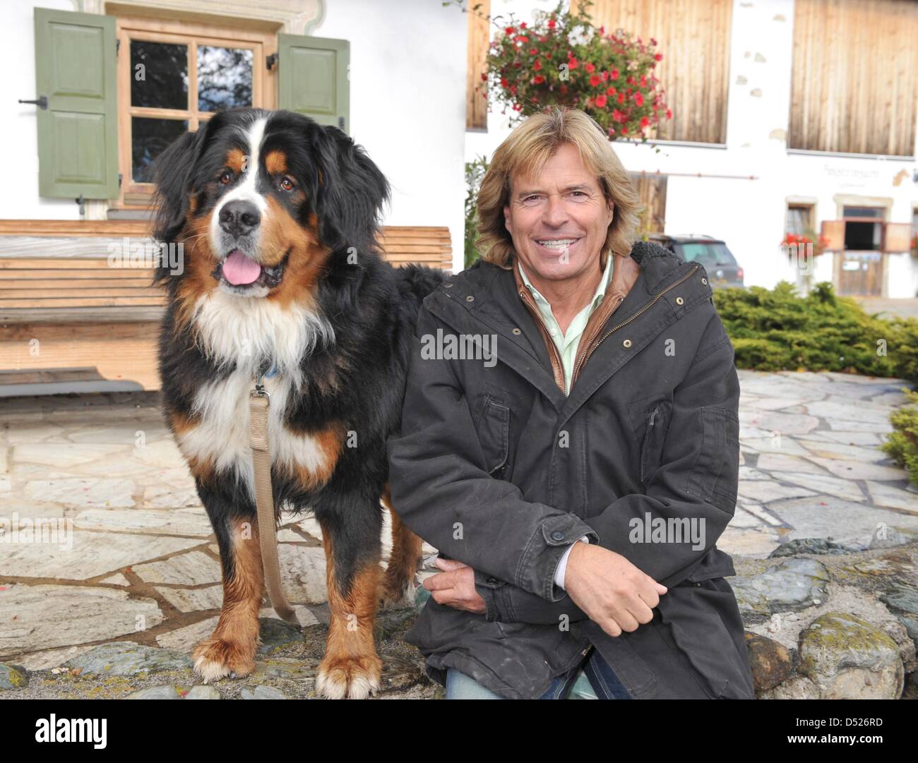 Hansi HinterseerVolksmusikSänger und Schauspieler stellt mit seinem
