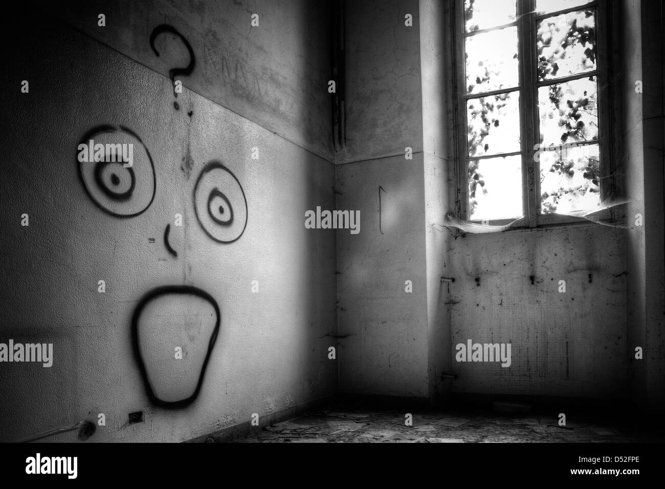 Italien. Wandgemälde im verlassenen psychiatrischen Krankenhaus Asyl Stockfoto