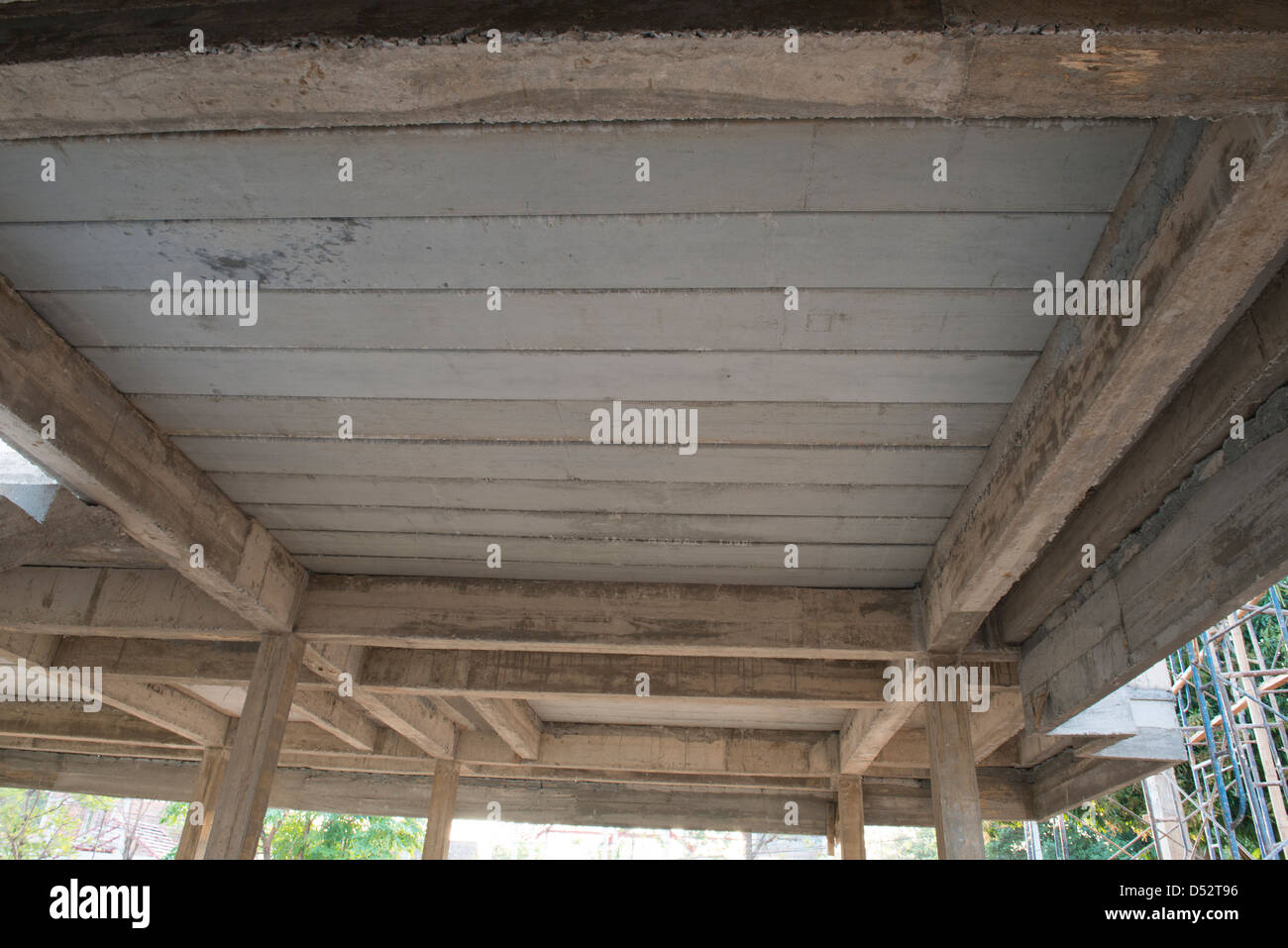 Thai Haus Bau in Lampang, Thailand. Fertigteile Betonbalken für 2nd Floor. Stockfoto