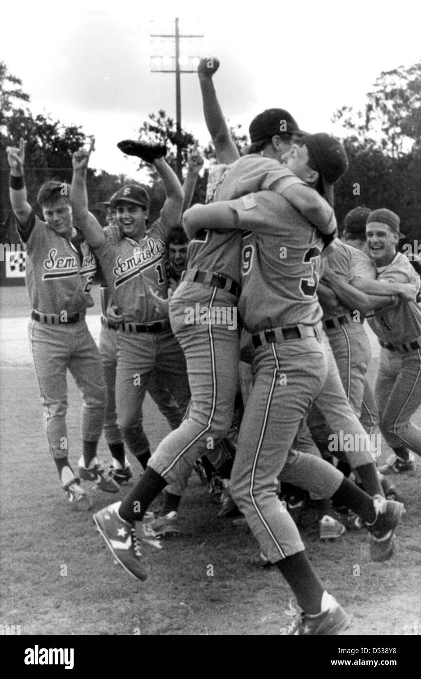 FSU-Baseball-Team feiert ihren Sieg: Tallahassee, Florida, USA Stockfoto