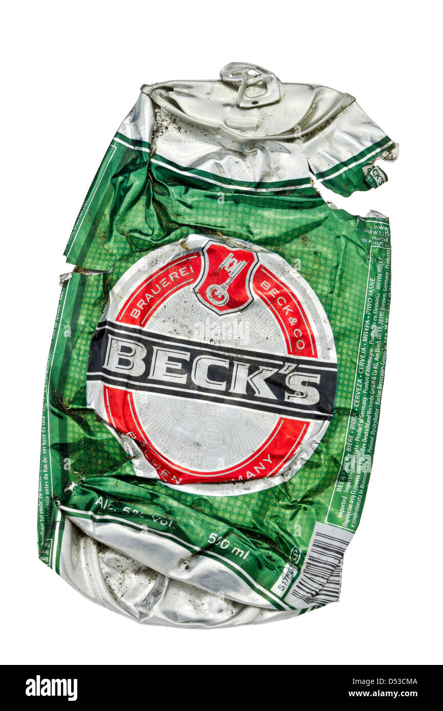 Zerdrückte Dose Becks Bier. Stockfoto