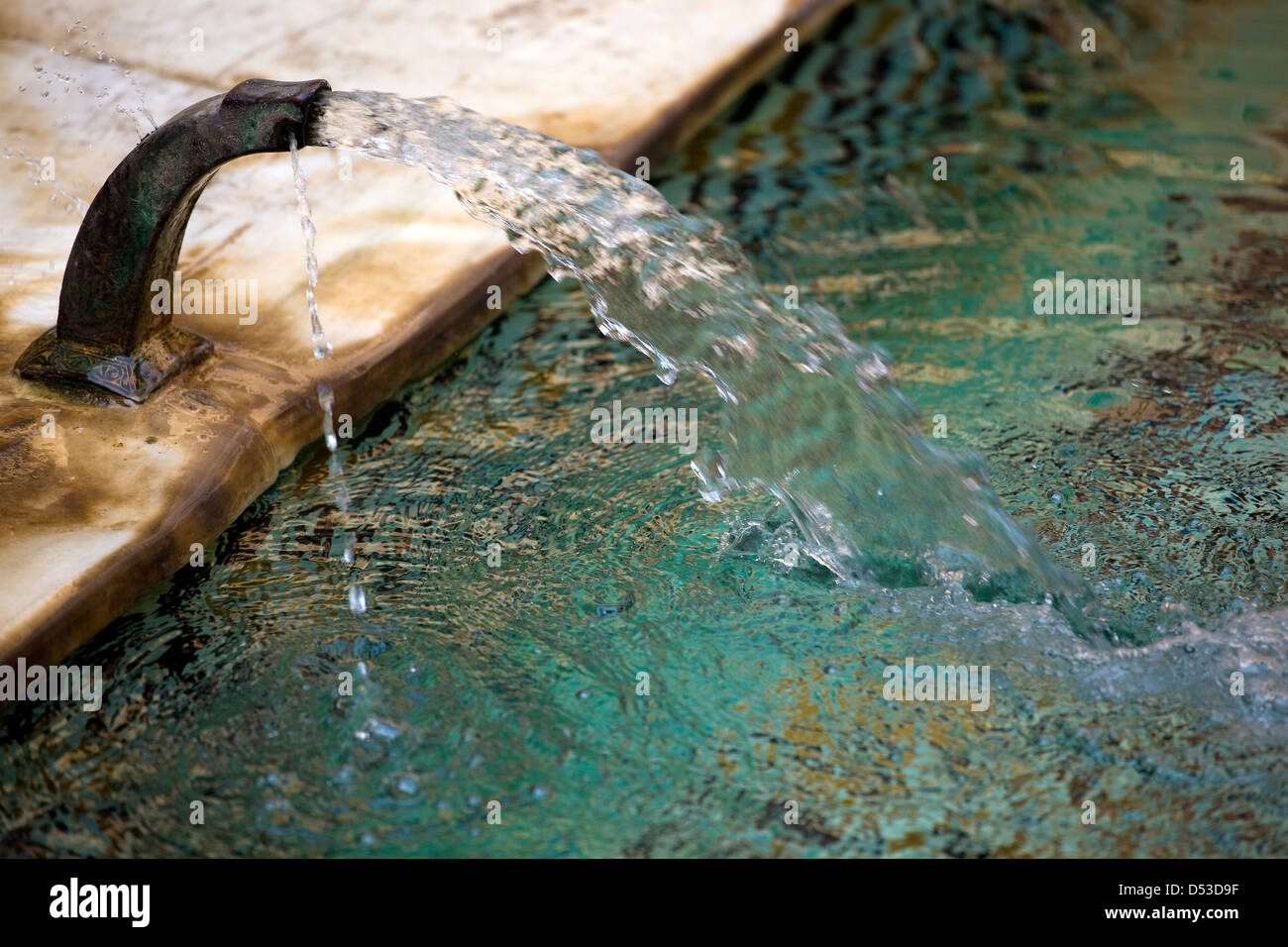 Ben Youssef Madrasa Wasserspiel Stockfoto