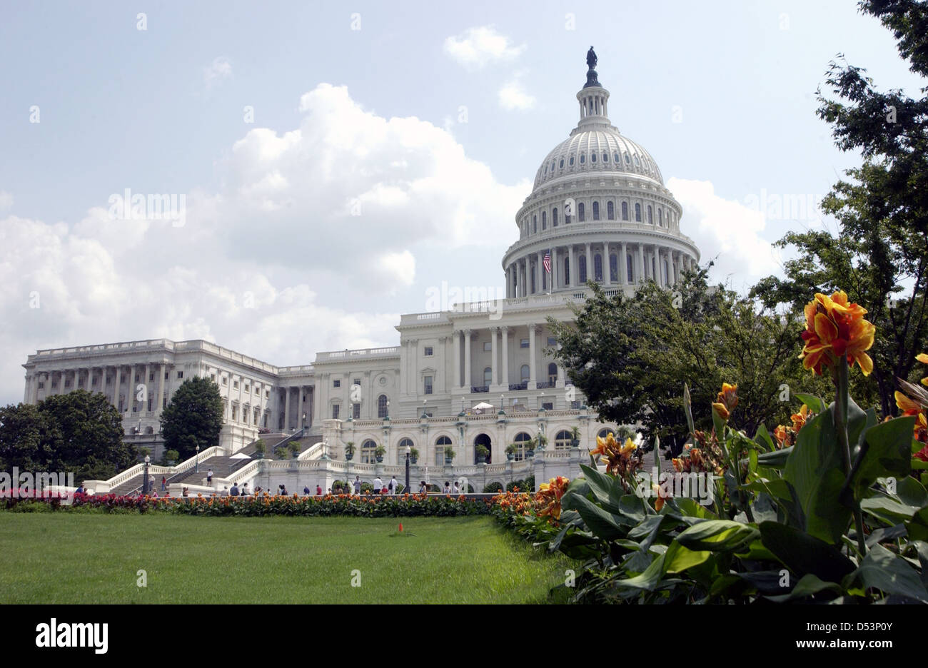 Blumen United States Capitol, Treffpunkt von Vereinigte Staaten Kongreß Gesetzgebung der Bundesregierung in Washington DC, Frühling, Stockfoto