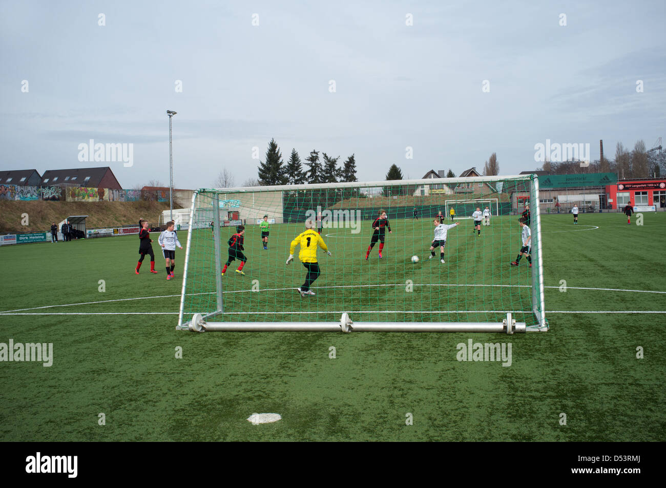 Jungen-Fußballspiel, Langenfeld (2. von 4 Fotos in Folge) Stockfoto