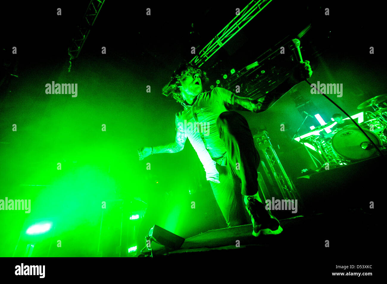 Toronto, Ontario, Kanada. 23. März 2013. Amerikanische melodic Metalcore-Band "The Devil Wears Prada" Schau Sound Academy in Toronto durchgeführt. Im Bild - lead-Sänger MIKE HRANICA (Credit Bild: Credit: Igor Vidyashev/ZUMAPRESS.com/Alamy Live News) Stockfoto