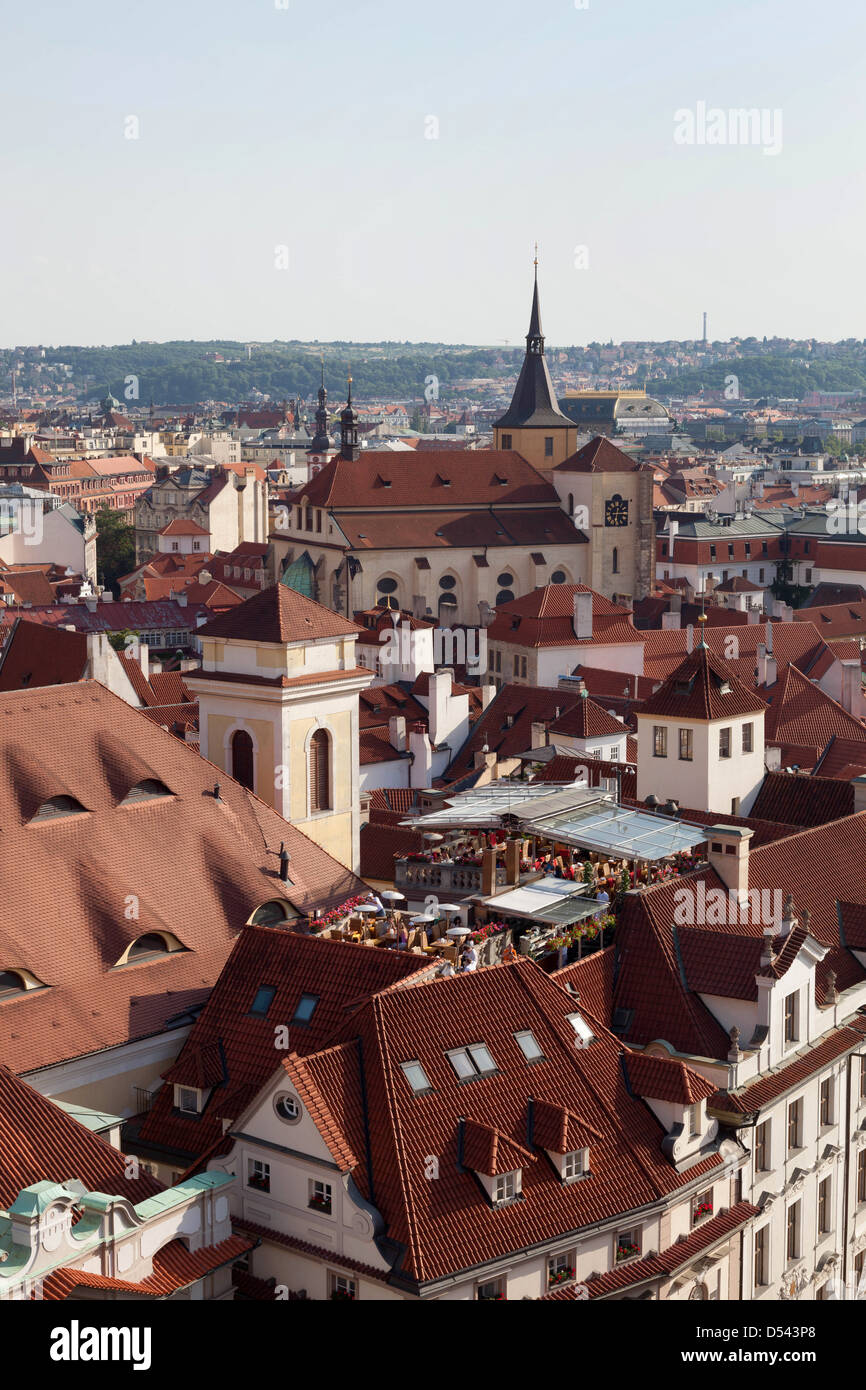 Restaurant auf dem Dach in Prag, Tschechische Republik Stockfoto
