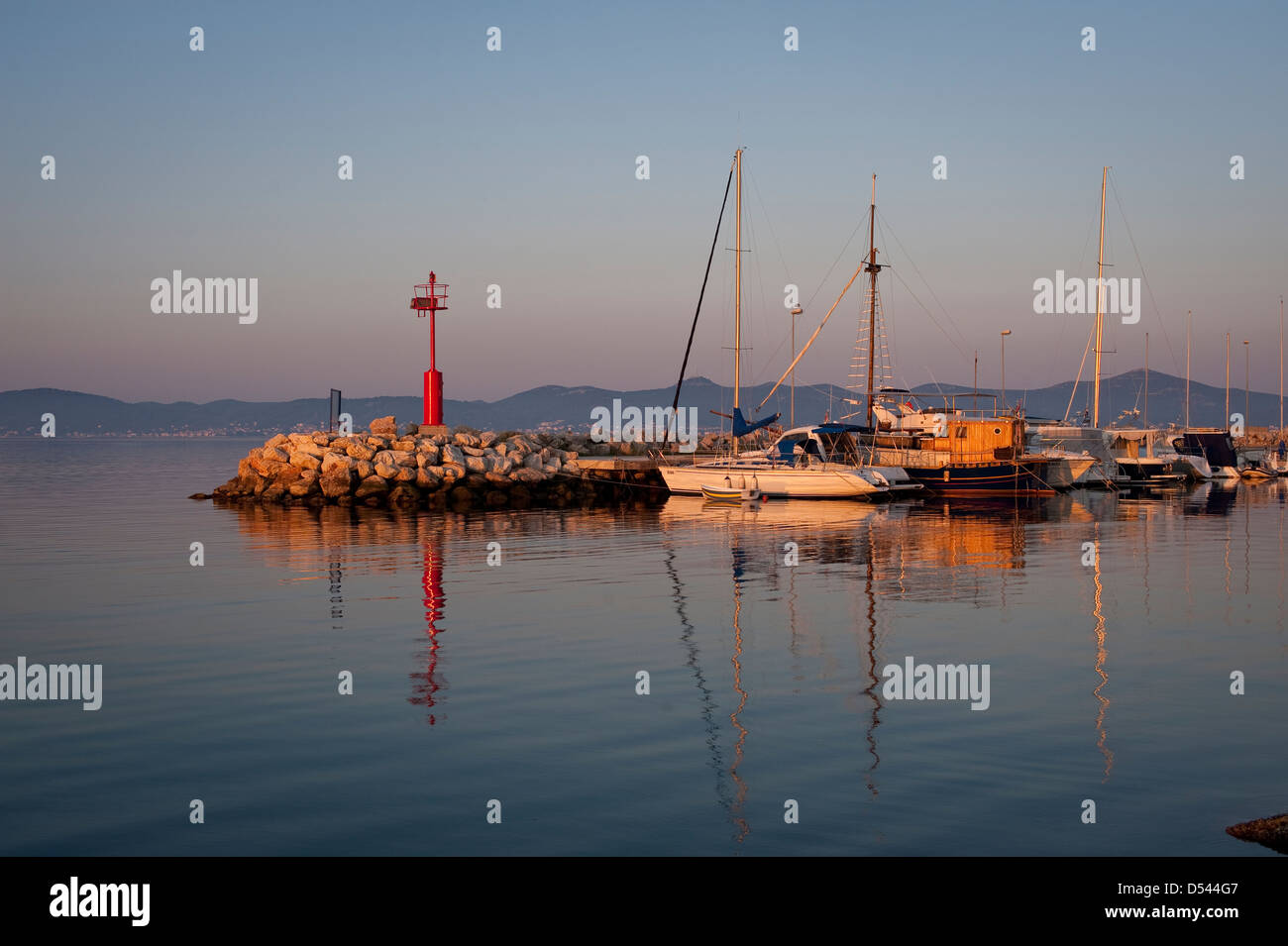 Sportboot im Hafen von Zadar Stockfoto