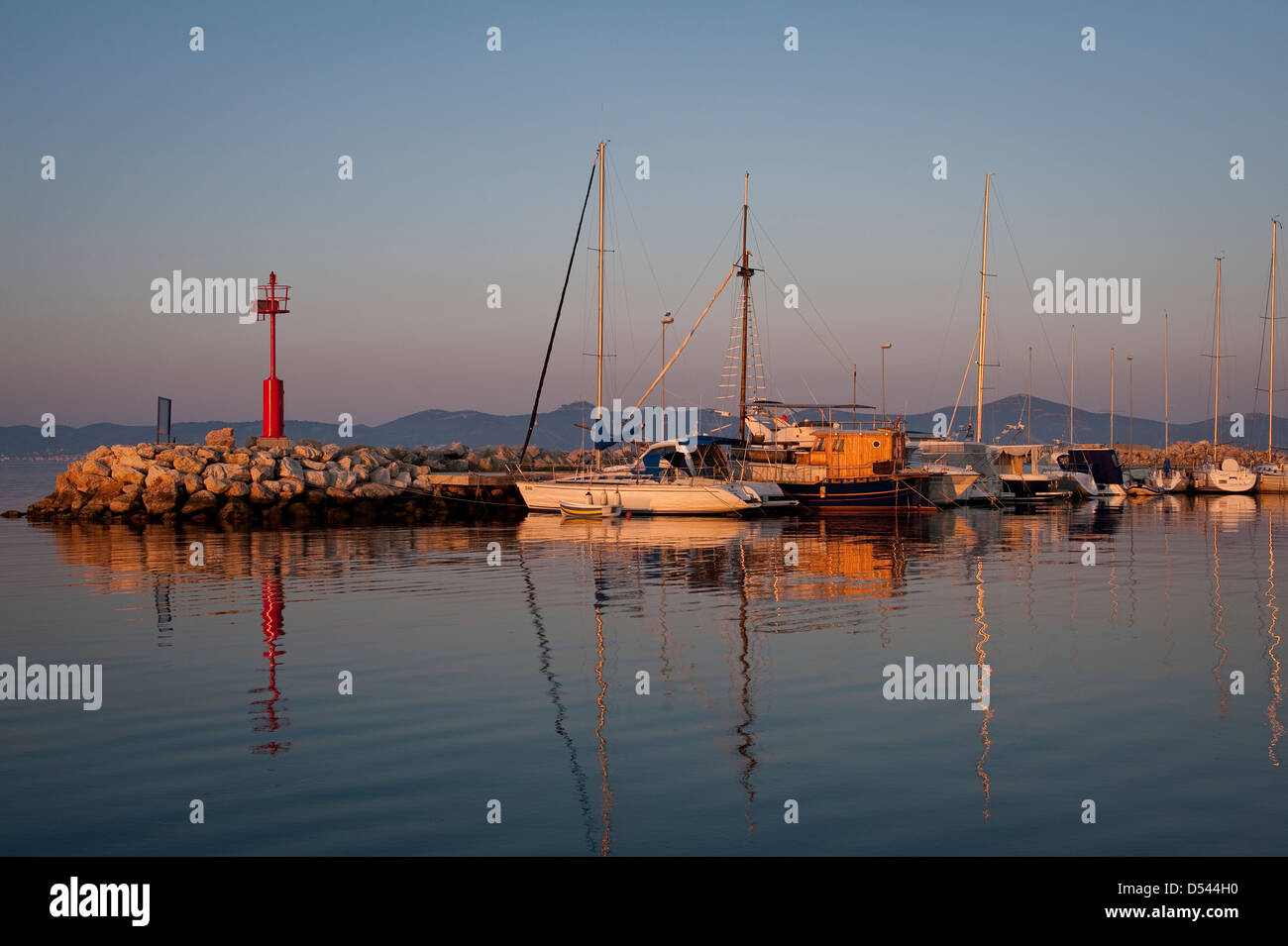 Sportboot im Hafen von Zadar Stockfoto